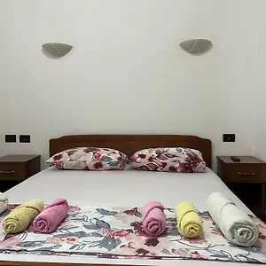 Hotel ~villa Gloria~ ***